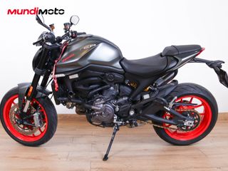 DUCATI MONSTER 937