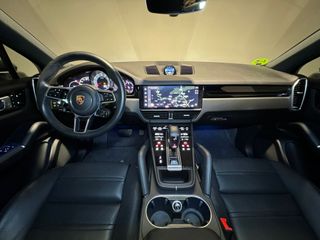 Porsche Cayenne 2022