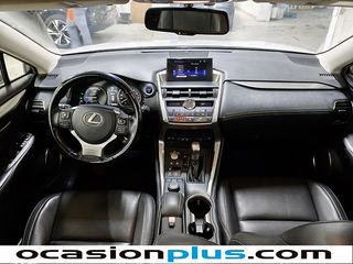 Lexus NX 300h Executive 4WD 145 kW (197 CV)