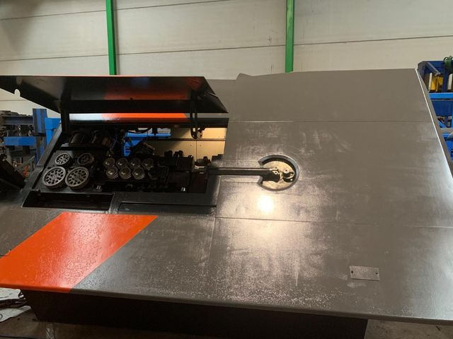 Estribadora automática Staff 12