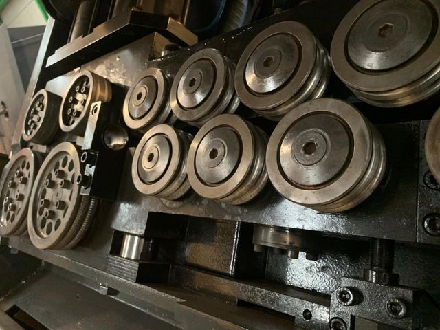 Estribadora automática Staff 12