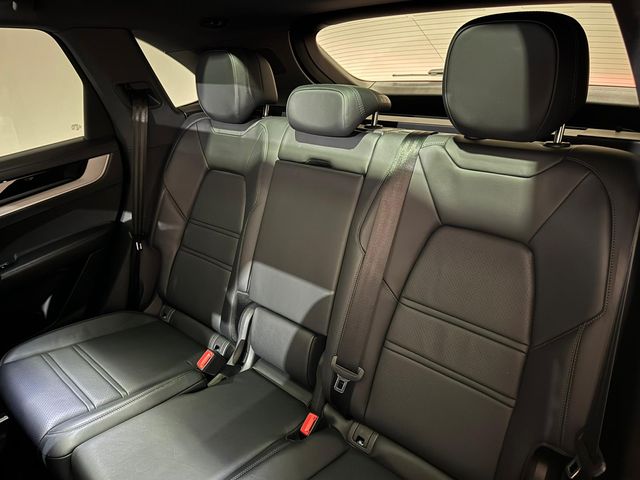 Porsche Cayenne 2024