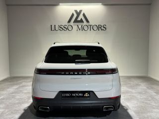 Porsche Cayenne 2024