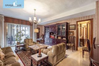 Piso en venta en Camino de Ronda - Rosaleda en Granada