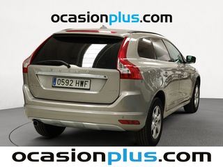 Volvo XC60 D3 Momentum Auto 100 kW (136 CV)