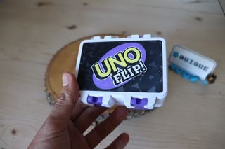 Caja Juego de cartas UNO FLIP