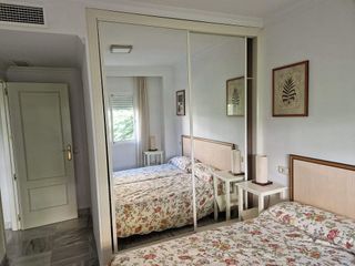 Piso en alquiler en Nueva Andalucía centro en Marbella