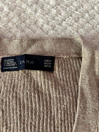 Suéter Zara beige brillante
