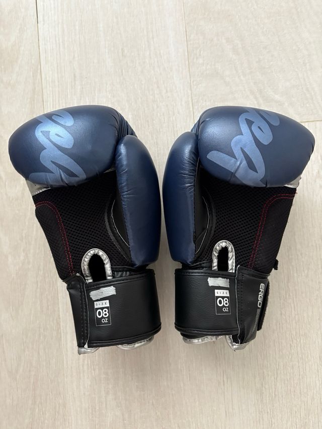 Guantes Kickboxing Adulto Outshock talla 8oz