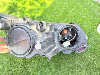 Faro VW Tiguan derecho