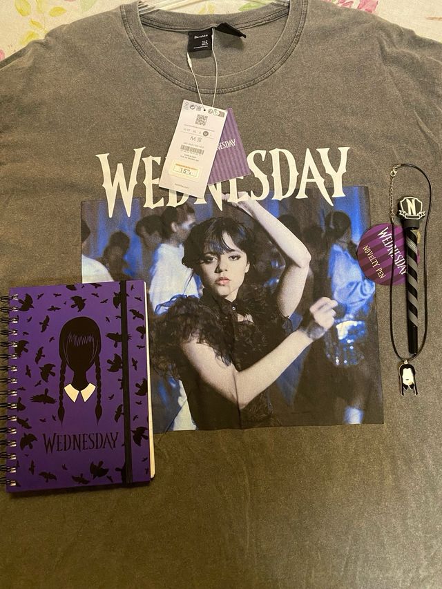 Pack Merchandising Miércoles Addams