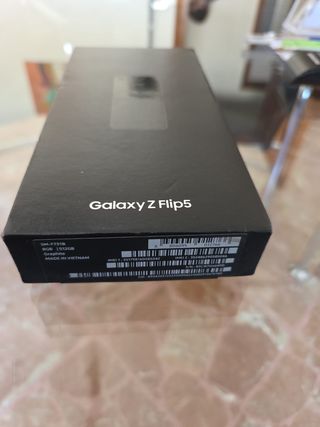 Samsung Galaxy Z Flip 5 - 512GB Grigio