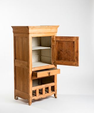 Alacena antigua provenzal