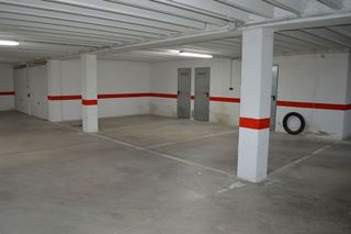 Garaje en venta en Medina de Pomar