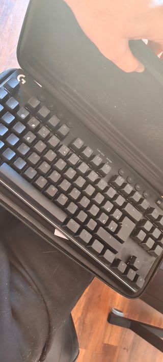 Teclado Logitech PRO X TKL - Negro