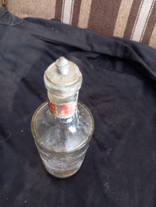 Antigua botella perfume Crusbel