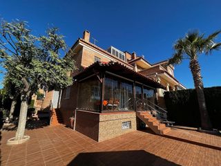 Casa adosada en venta en Jubalcoi en Elche