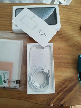 iPhone XR 64Gb