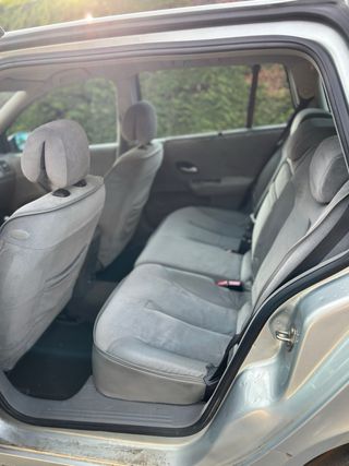 Renault Laguna 2004