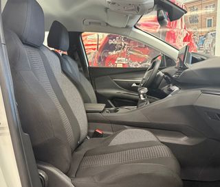 PEUGEOT 3008 1.5 BLUEHDi 
