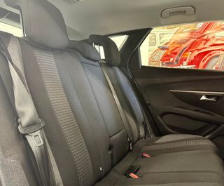 PEUGEOT 3008 1.5 BLUEHDi 