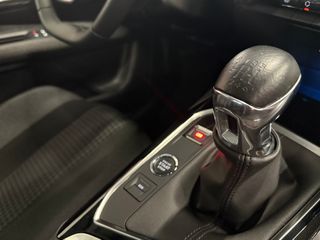 PEUGEOT 3008 1.5 BLUEHDi 