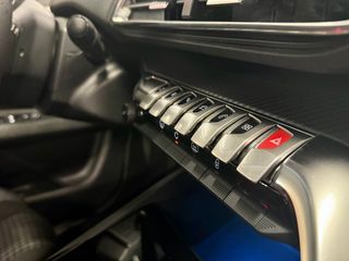 PEUGEOT 3008 1.5 BLUEHDi 