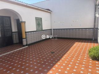 Casa adosada en venta en Olivares