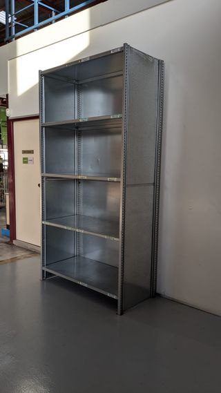 Estantería metálica sin tornillos