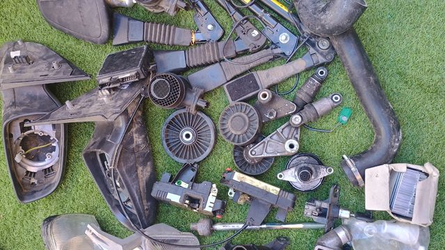 Lote Recambios Opel Vectra B usados.