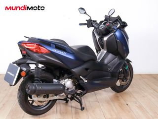 YAMAHA X-MAX 125 