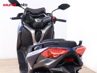 YAMAHA X-MAX 125 