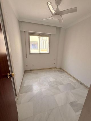 Ático en alquiler en Puerta Blanca en Málaga
