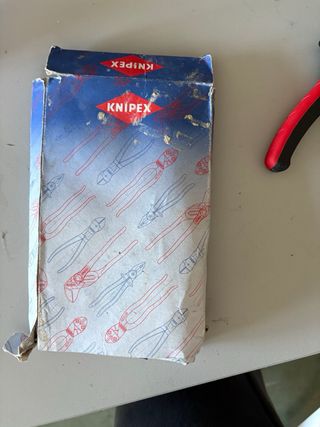 Pelacables Knipex 12 62 180 - 180mm