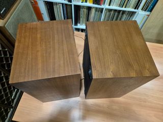 Altavoces Rank Arena HT 525 marrón