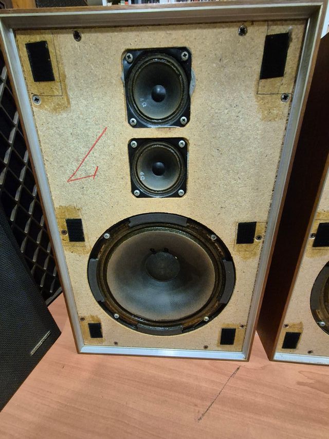 Altavoces Rank Arena HT 525 marrón