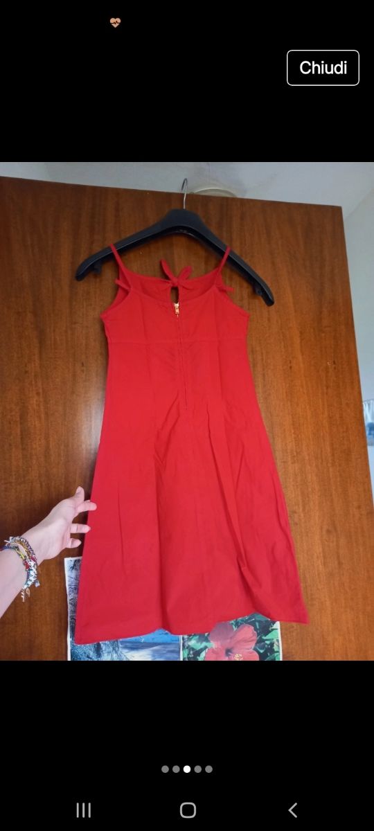 Vestito rosso estivo