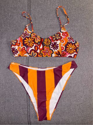 Bikini naranja y morado