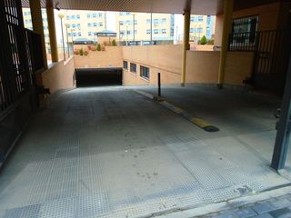 Garaje en venta en Sur - PAU 4 en Móstoles