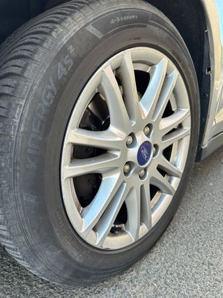 Ford Grand C-MAX 2013