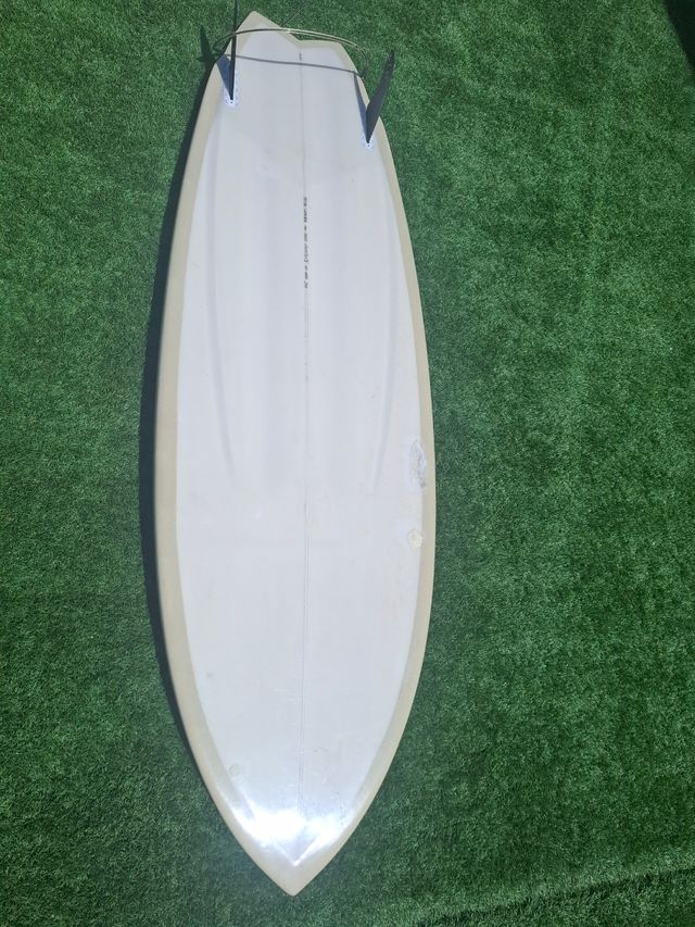 Tabla surf twin fin