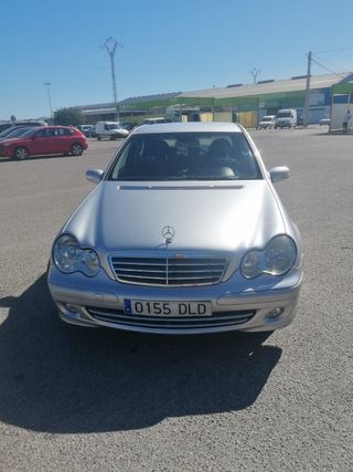 Mercedes-Benz Clase C 2005
