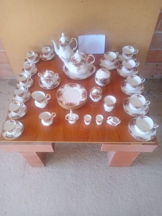 Juego de té Royal Albert Old Country Roses