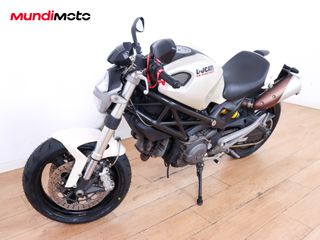 DUCATI MONSTER 696