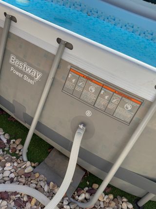 Piscina Bestway + depuradora Intex