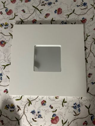 Espejo blanco con marco de madera