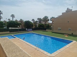 Casa adosada en venta en Torrelamata - La Mata en Torrevieja