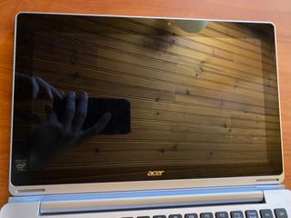 Acer Switch 10 - Portátil 2 em 1