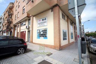 Local comercial en venta en Pardaleras en Badajoz