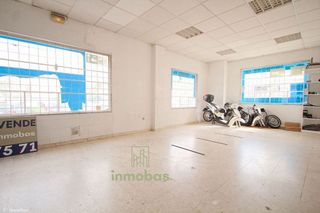 Local comercial en venta en Pardaleras en Badajoz